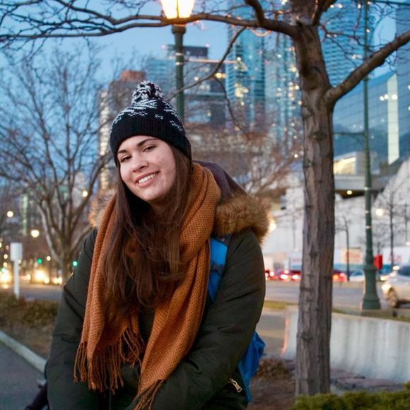 Meet your Posher, Sophia - Picture 1 of 1